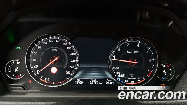 BMW 3-Series 330i M Sport Shadow