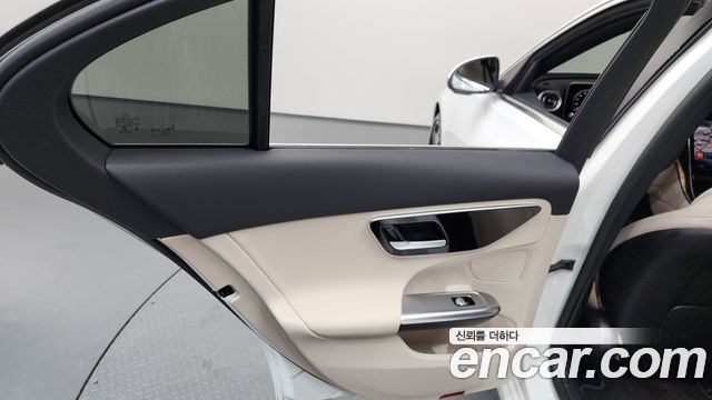 Mercedes-Benz C-Class C300 4MATIC Avantgarde