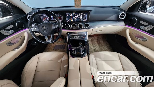 Mercedes-Benz E-Class E220d 4MATIC Avantgarde