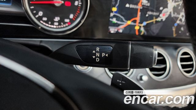 Mercedes-Benz E-Class E220d 4MATIC Avantgarde