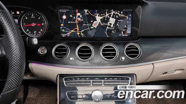 Mercedes-Benz E-Class E220d 4MATIC Avantgarde