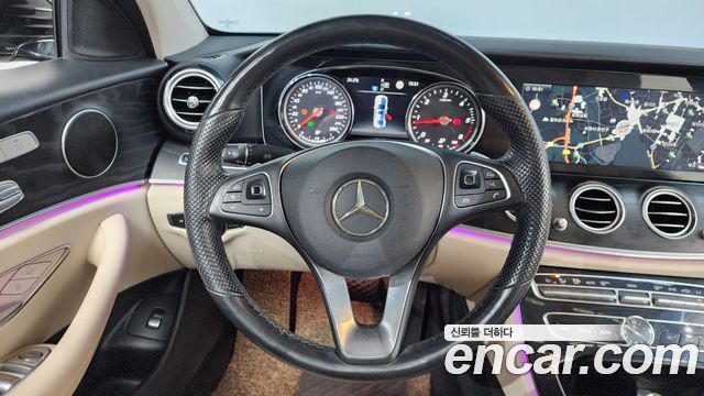 Mercedes-Benz E-Class E220d 4MATIC Avantgarde