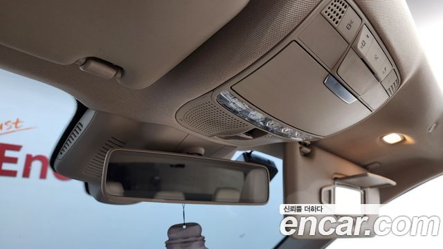 Mercedes-Benz E-Class E220d 4MATIC Avantgarde