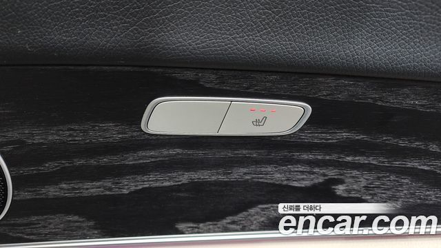 Mercedes-Benz E-Class E220d 4MATIC Avantgarde