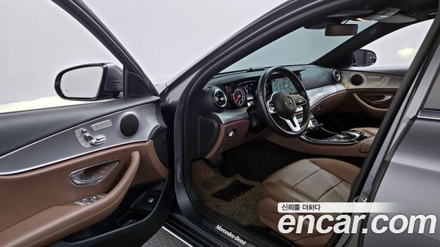 Mercedes-Benz E-Class E300 Avantgarde