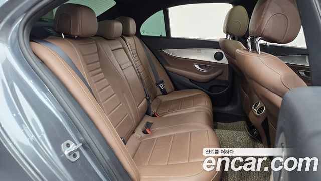 Mercedes-Benz E-Class E300 Avantgarde
