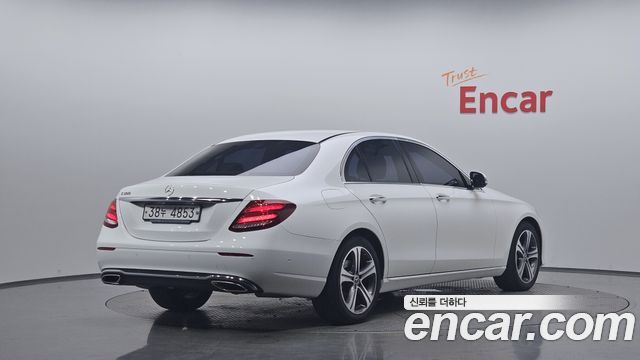 Mercedes-Benz E-Class E300 Avantgarde