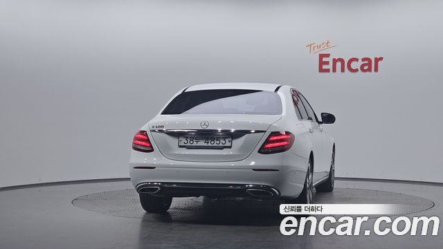 Mercedes-Benz E-Class E300 Avantgarde