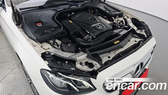 Mercedes-Benz E-Class E300 Avantgarde
