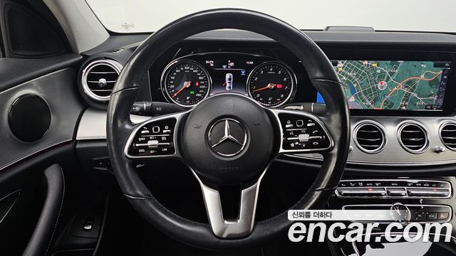 Mercedes-Benz E-Class E300 Avantgarde