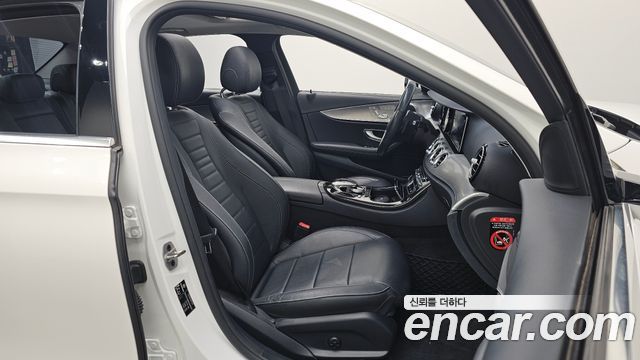 Mercedes-Benz E-Class E300 Avantgarde