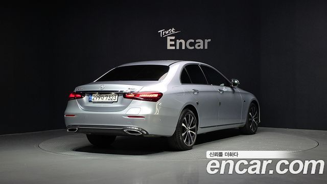 Mercedes-Benz E-Class E300e 4MATIC Exclusive