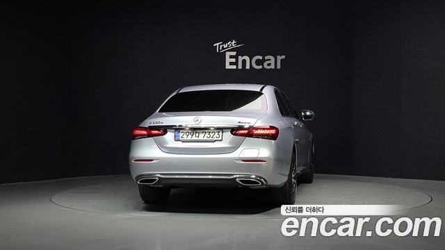Mercedes-Benz E-Class E300e 4MATIC Exclusive