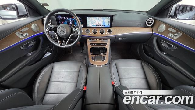 Mercedes-Benz E-Class E300e 4MATIC Exclusive
