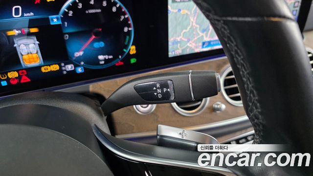Mercedes-Benz E-Class E300e 4MATIC Exclusive