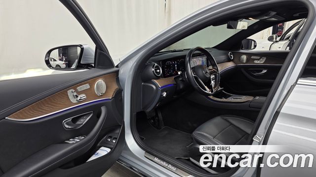 Mercedes-Benz E-Class E300e 4MATIC Exclusive