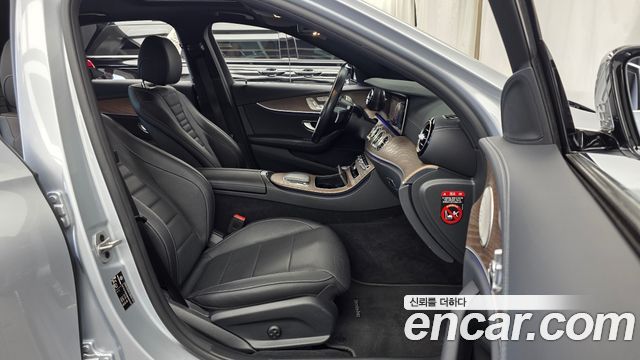Mercedes-Benz E-Class E300e 4MATIC Exclusive