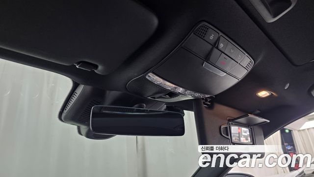 Mercedes-Benz E-Class E300e 4MATIC Exclusive