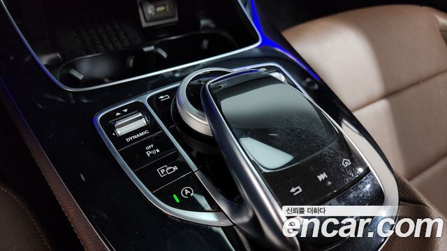 Mercedes-Benz E-Class E300 4MATIC Avnatgarde
