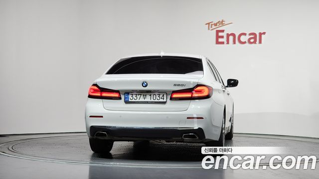 BMW 5-Series 520i Luxury