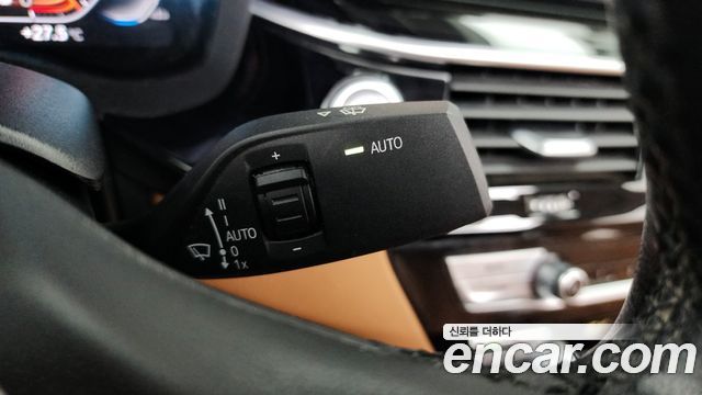 BMW 5-Series 520i Luxury