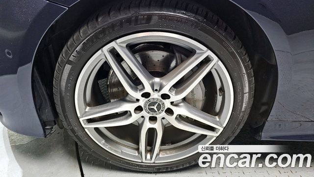 Mercedes-Benz E-Class E220d Coupe