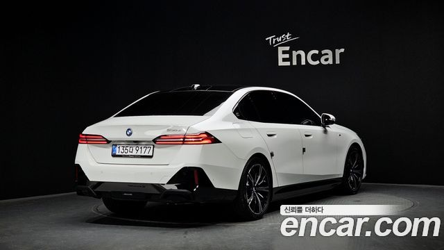 BMW 5-Series 530e M Sport