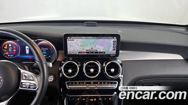 Mercedes-Benz GLC-Class GLC300e 4MATIC