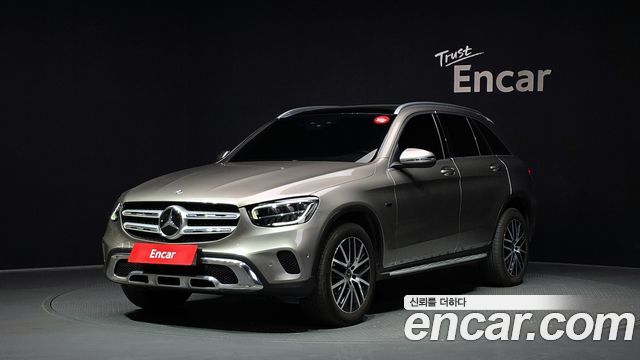 Mercedes-Benz GLC-Class GLC300e 4MATIC