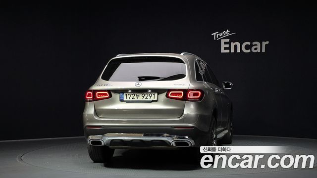 Mercedes-Benz GLC-Class GLC300e 4MATIC