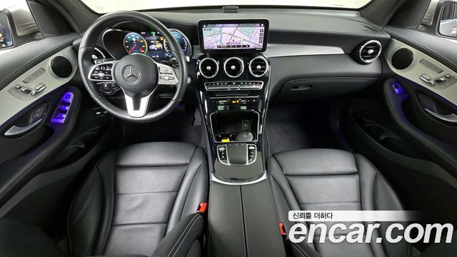 Mercedes-Benz GLC-Class GLC300e 4MATIC