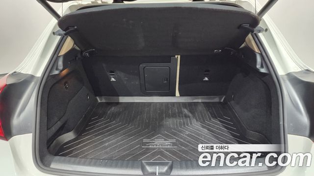 Mercedes-Benz GLA-Class GLA220
