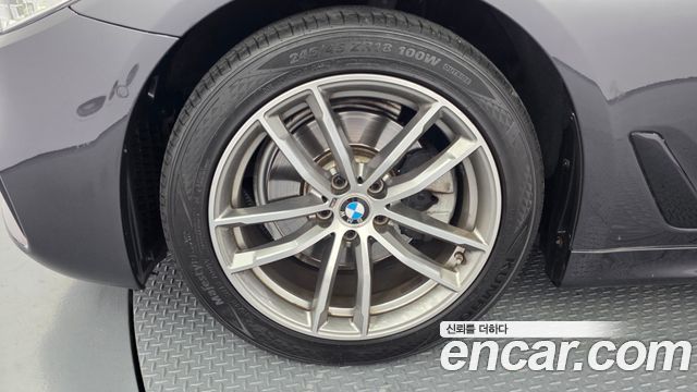 BMW 5-Series 520d M Sport Package Plus