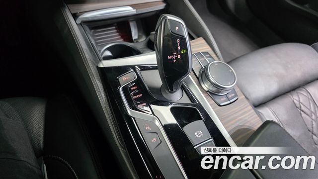 BMW 5-Series 520d M Sport Package Plus