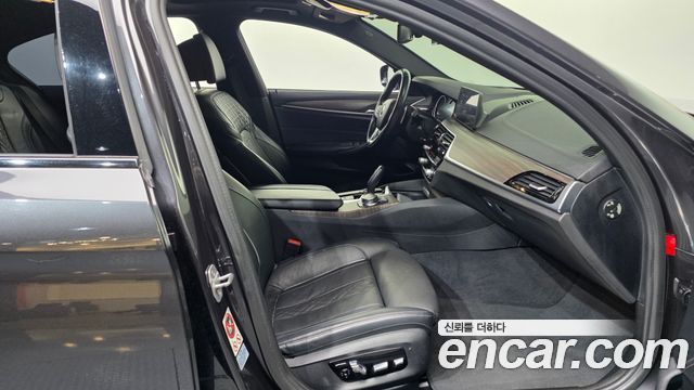 BMW 5-Series 520d M Sport Package Plus