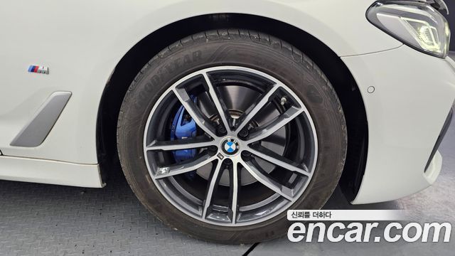 BMW 5-Series 520i M Sport