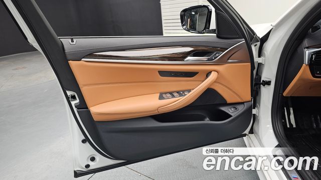 BMW 5-Series 520i M Sport