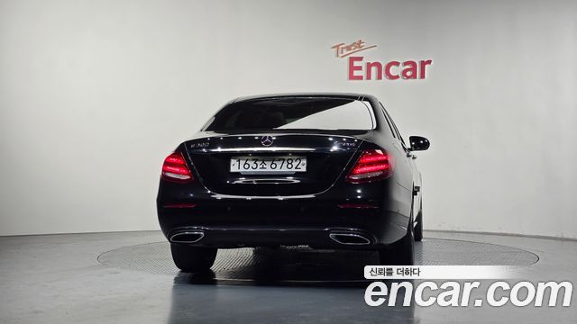 Mercedes-Benz E-Class E250 Avantgarde