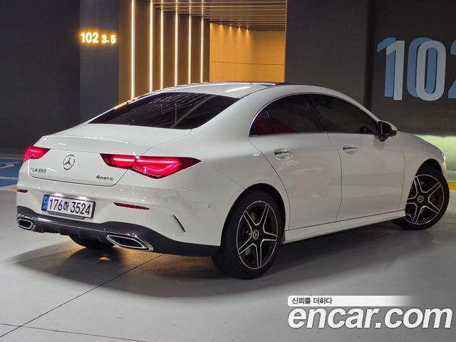 Mercedes-Benz CLA-Class CLA250 4MATIC