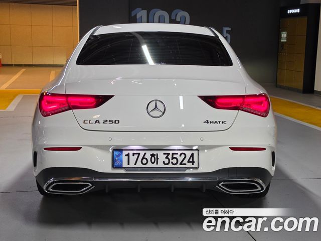 Mercedes-Benz CLA-Class CLA250 4MATIC