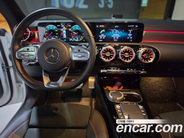 Mercedes-Benz CLA-Class CLA250 4MATIC