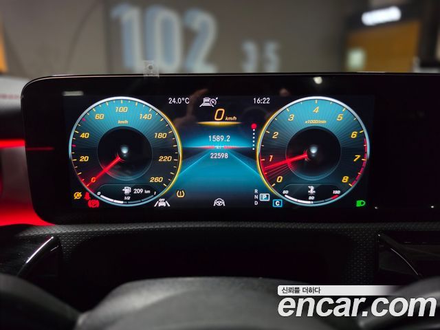 Mercedes-Benz CLA-Class CLA250 4MATIC