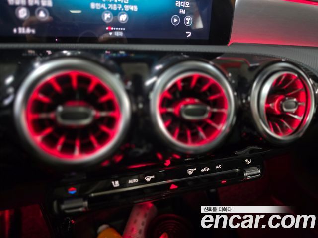 Mercedes-Benz CLA-Class CLA250 4MATIC