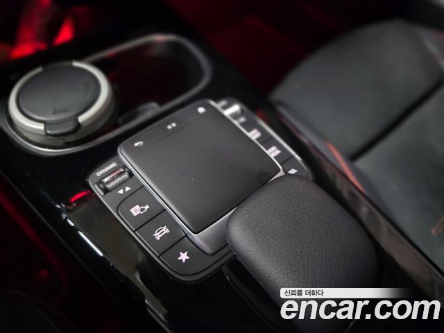 Mercedes-Benz CLA-Class CLA250 4MATIC