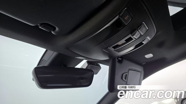 Mercedes-Benz CLA-Class CLA220 AMG Line