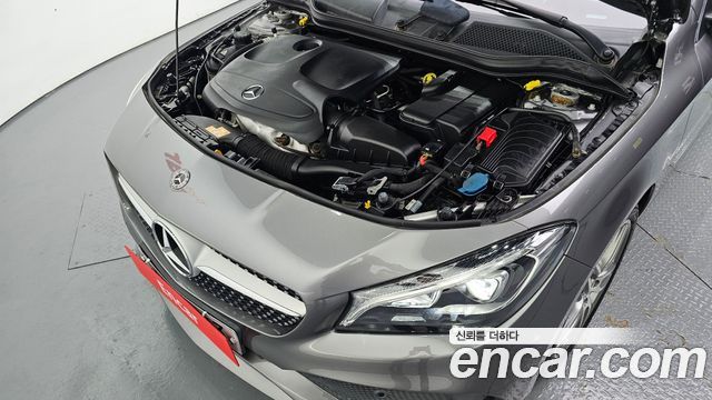 Mercedes-Benz CLA-Class CLA220 AMG Line