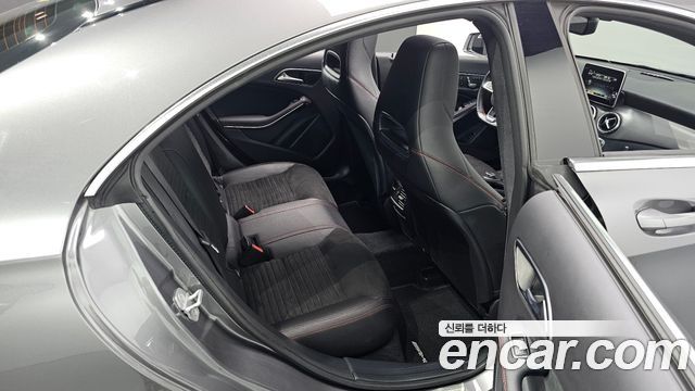 Mercedes-Benz CLA-Class CLA220 AMG Line