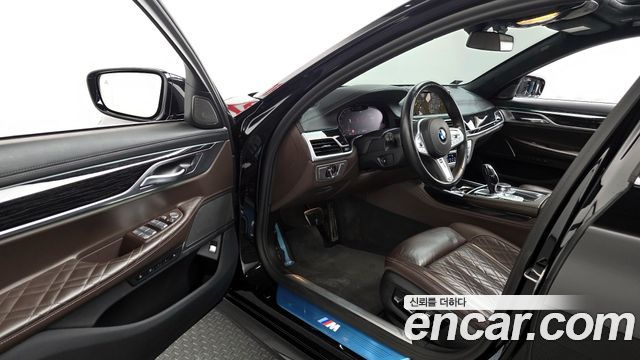 BMW 7-Series 740Li xDrive M Sport Package