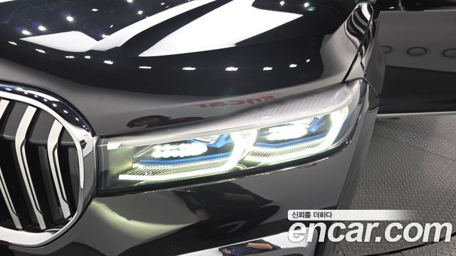 BMW 7-Series 740Li xDrive M Sport Package