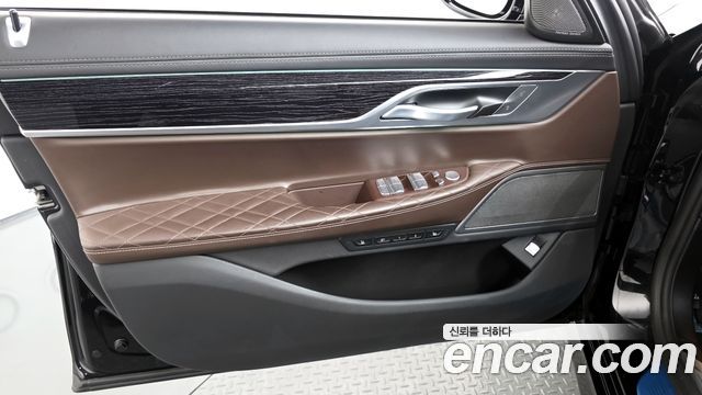 BMW 7-Series 740Li xDrive M Sport Package
